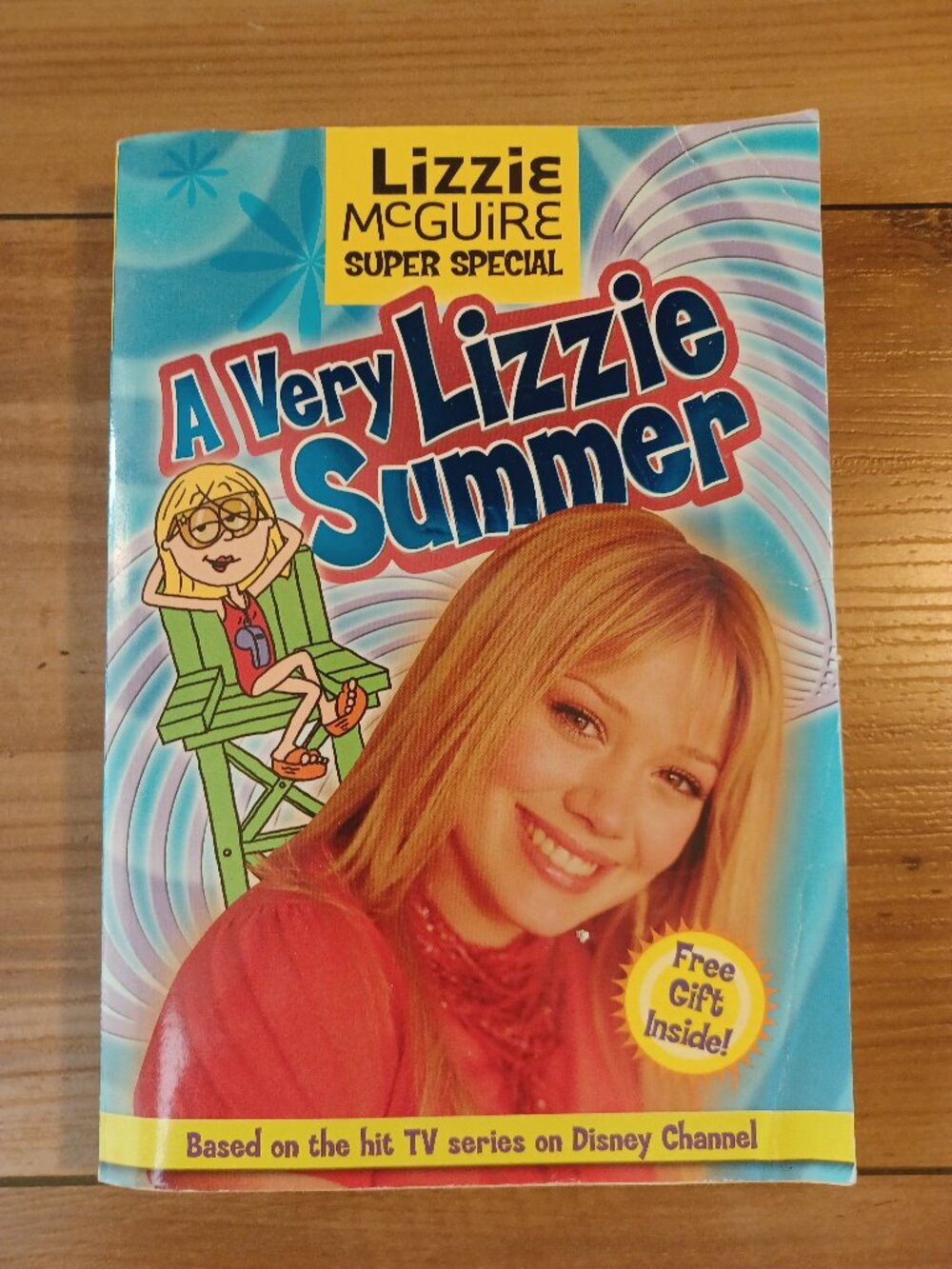 A Very Lizzie Summer ( Lizzie McGuire Super Special) Book